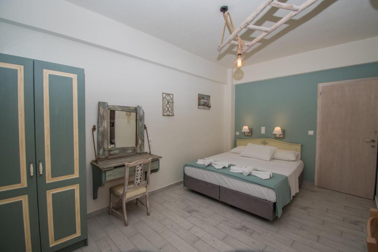 Alexandros Aparthotel Poros Town Exterior photo